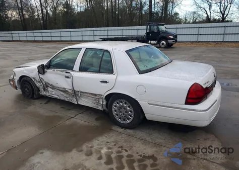 2004 Mercury Grand Marquis Gs z USA, uszkodzony, nr VIN 2MEFM74WX4X606952